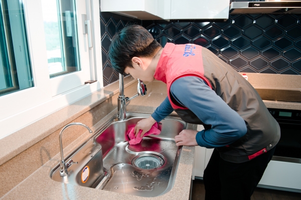 영구크린, “몸과 마음 편한 입주청소 업체 선정이 중요해”이미지